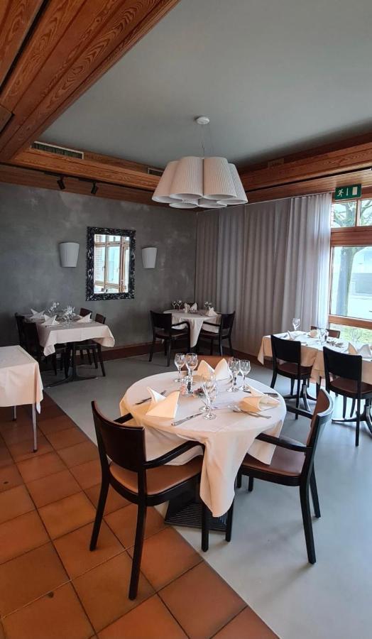 Hotel Breiti Bachenbulach ภายนอก รูปภาพ