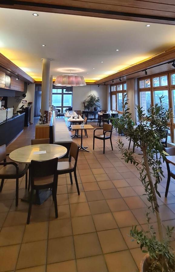 Hotel Breiti Bachenbulach ภายนอก รูปภาพ