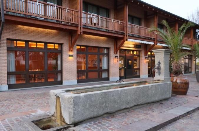 Hotel Breiti Bachenbulach ภายนอก รูปภาพ