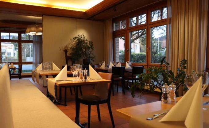 Hotel Breiti Bachenbulach ภายนอก รูปภาพ